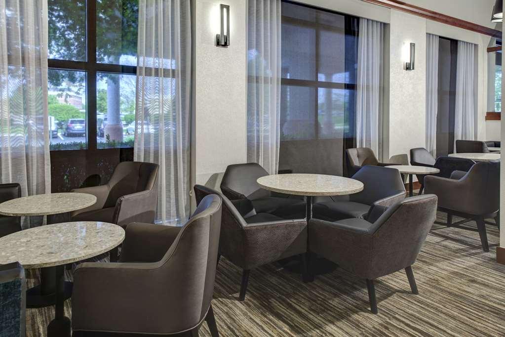 Hyatt Place Detroit/Livonia Restaurant bilde